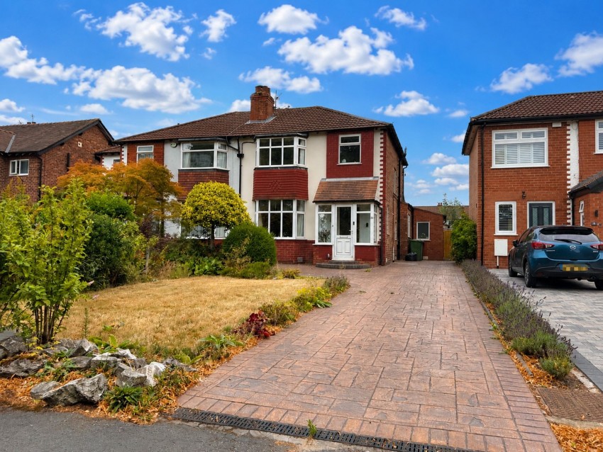Images for Broad Road, Sale, M33
