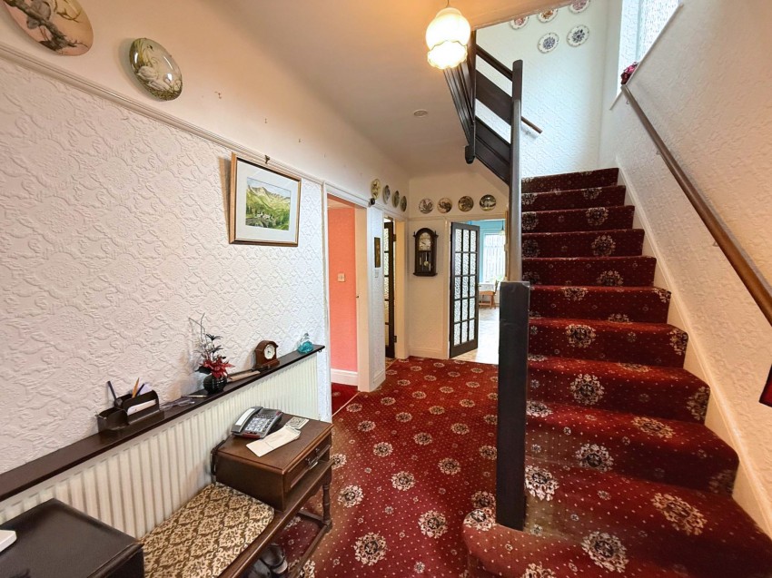 Images for Broad Road, Sale, M33