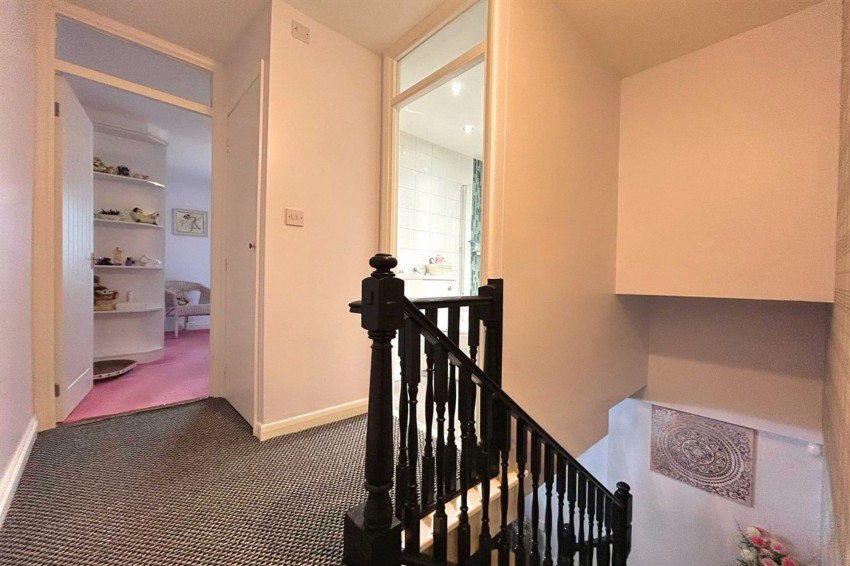 Images for Old Well Walk, Sale, M33