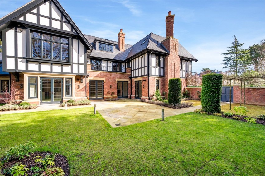 Images for Broadway, Hale, WA15