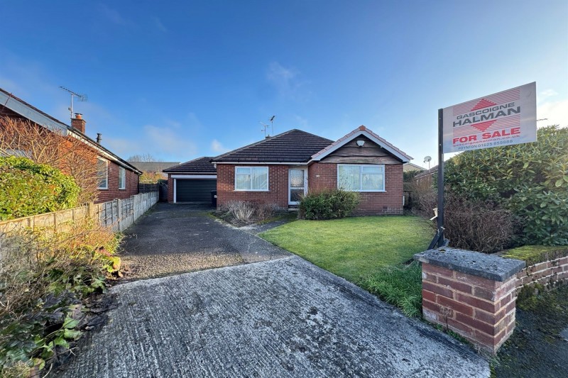Glenfield Drive, Poynton, SK12
