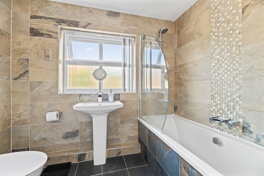 Images for Waterside Drive, Frodsham, WA6