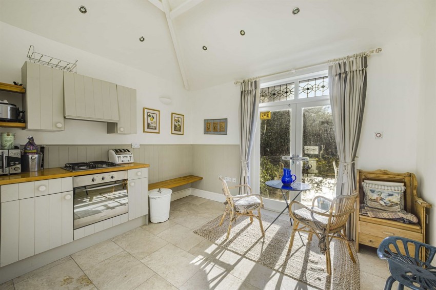 Images for Park Avenue, Hale, WA15