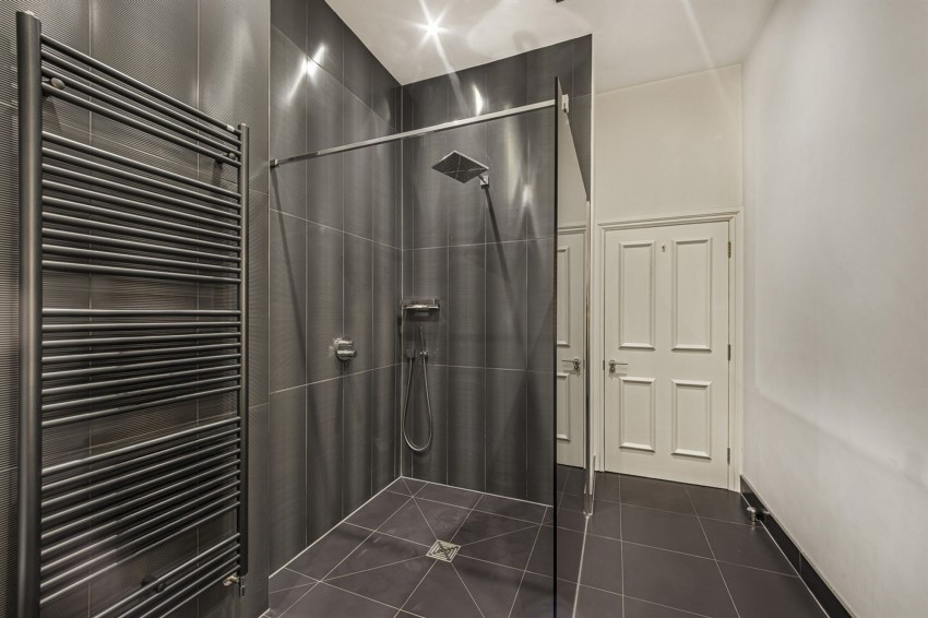 Images for 3 Theobald Road, Bowdon, WA14