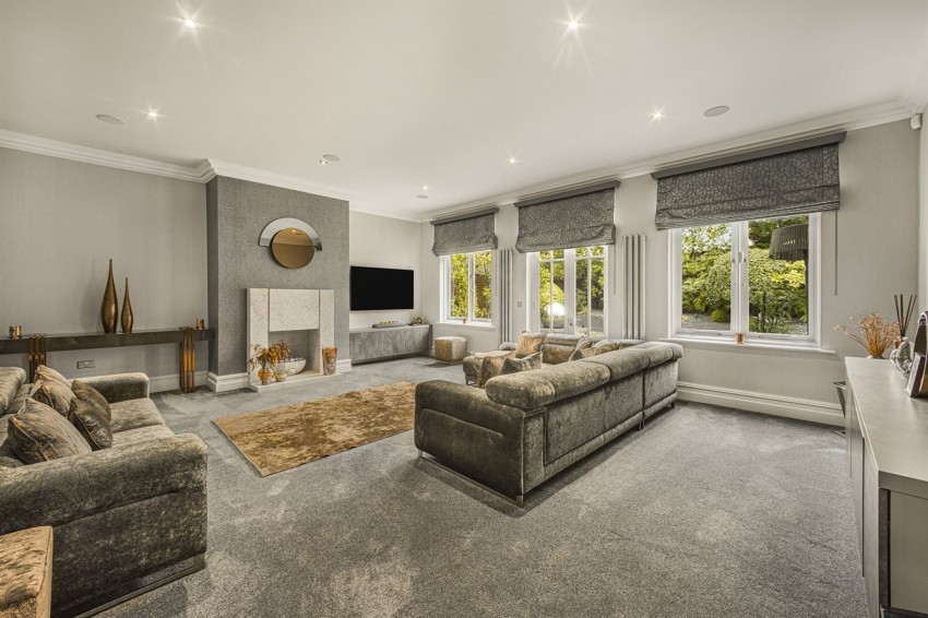 Images for 3 Theobald Road, Bowdon, WA14