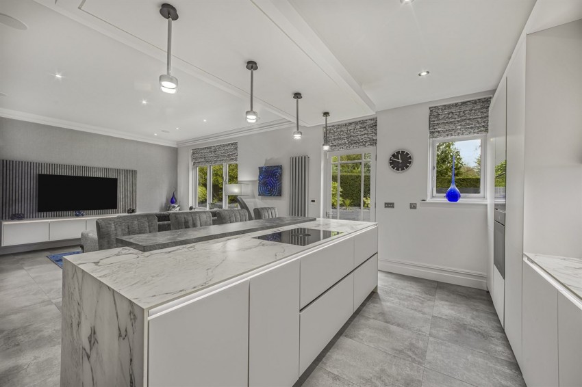 Images for 3 Theobald Road, Bowdon, WA14