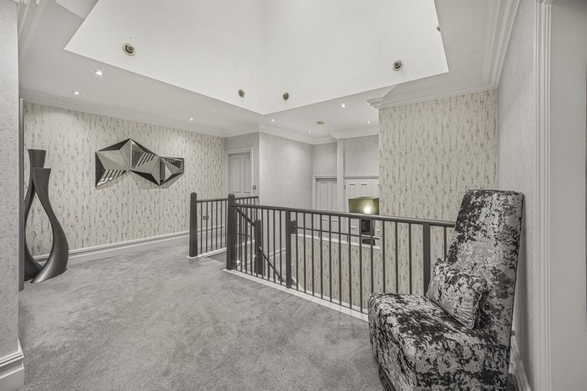 Images for 3 Theobald Road, Bowdon, WA14