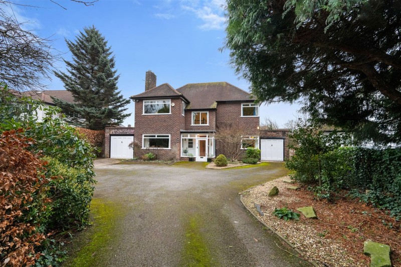 Holly Road South, Wilmslow, SK9