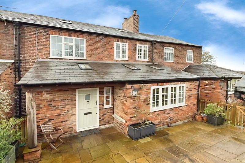 King Street, Woodford, SK7