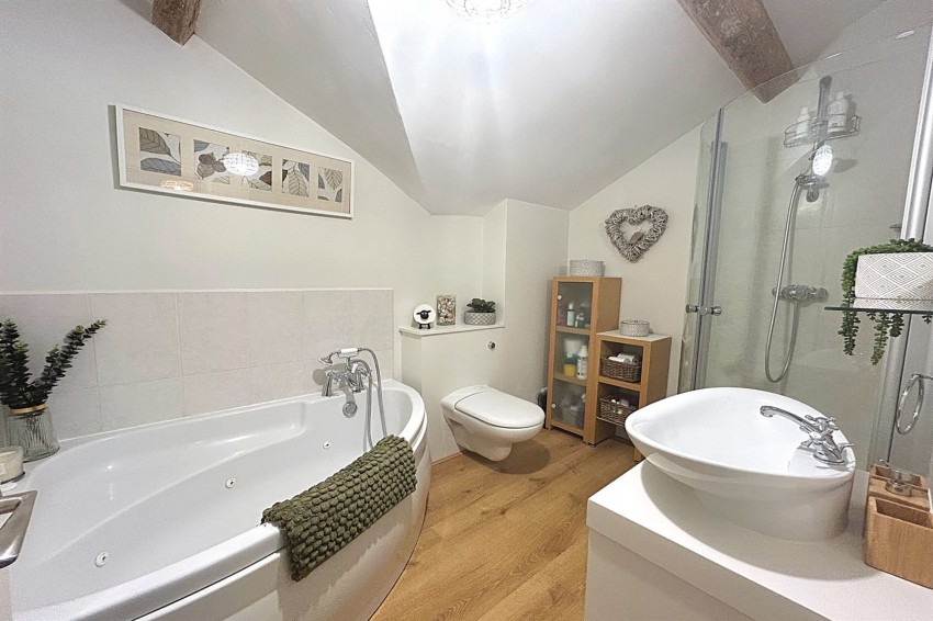 Images for Walnut Tree Lane, Bradwall, CW11