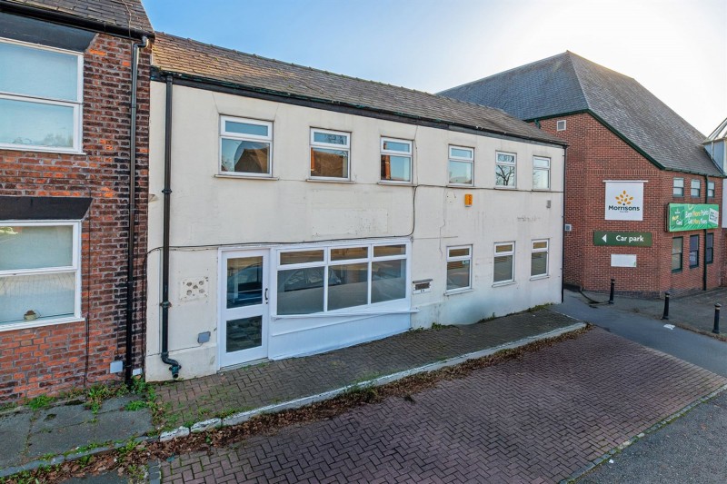 High Street, Frodsham, WA6