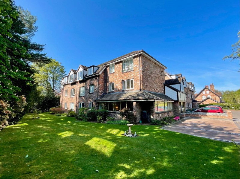 Victoria Road, Wilmslow, SK9