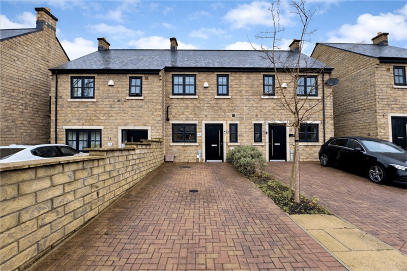 Hawkshead Road, Glossop, SK13