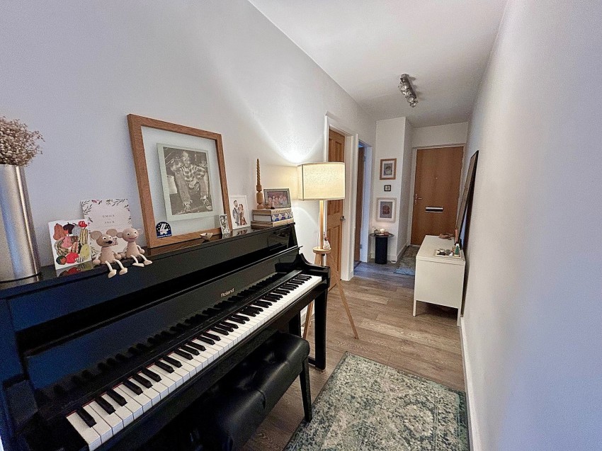 Images for Millgate Lane, East Didsbury, M20