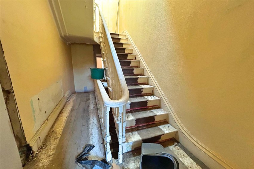 Images for Broad Road, Sale, M33