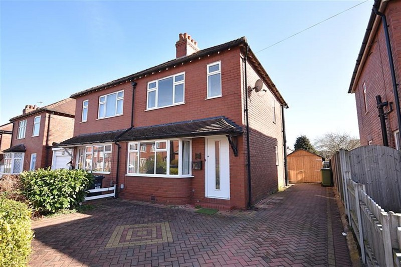 Cambridge Road, Macclesfield, SK11