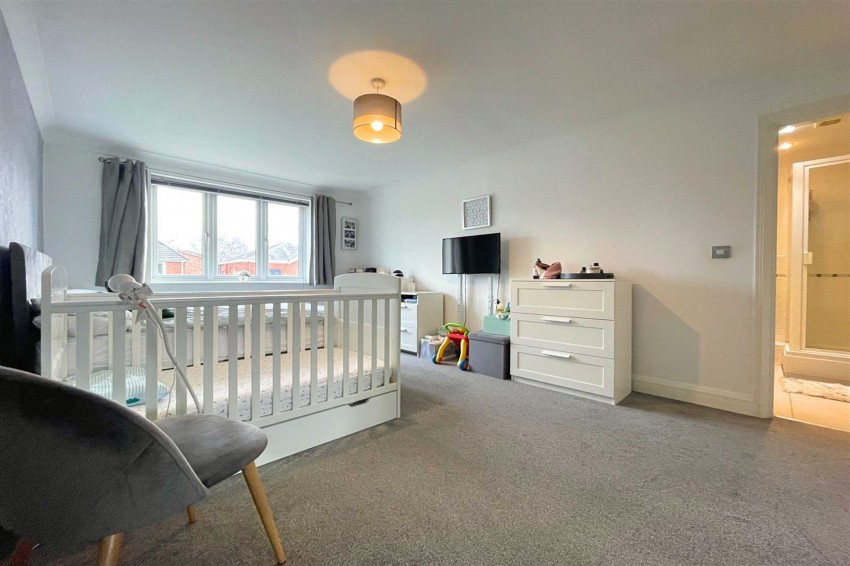 Images for Waterside, Sale, M33