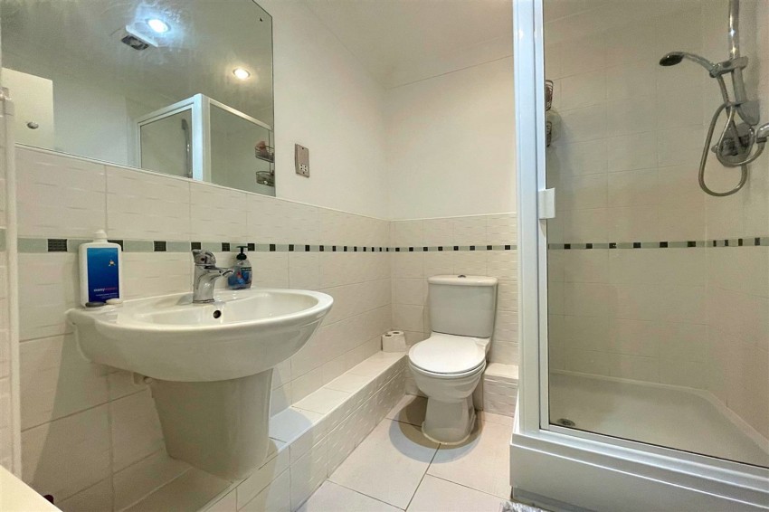 Images for Waterside, Sale, M33