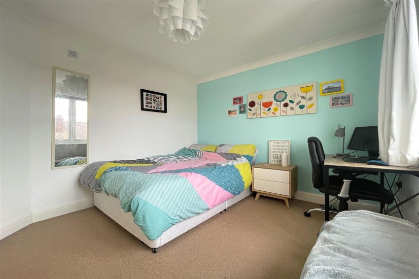 Images for Waterside, Sale, M33