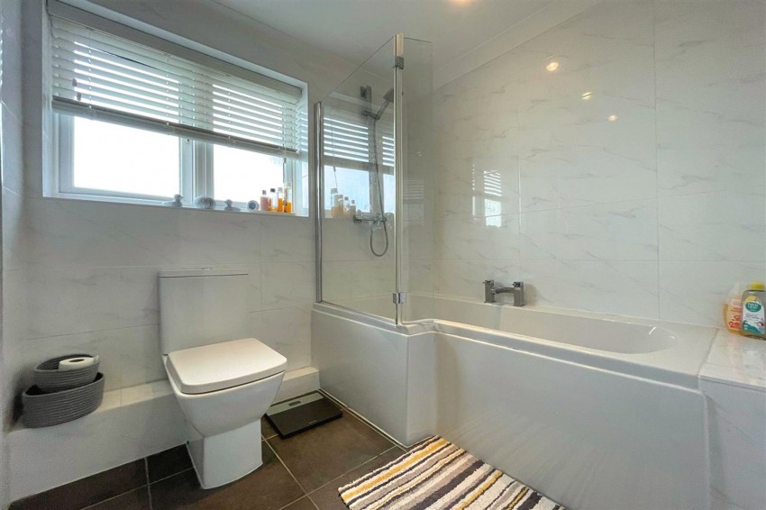 Images for Waterside, Sale, M33