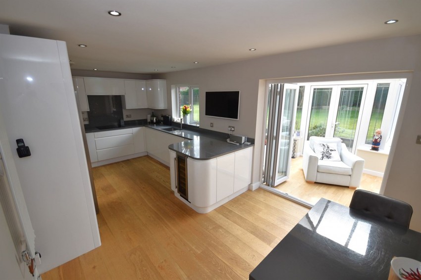 Images for Charnwood Close, Macclesfield, SK10