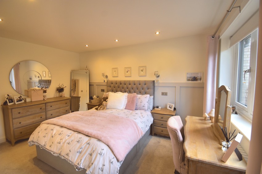 Images for Linglongs Avenue, Whaley Bridge, SK23