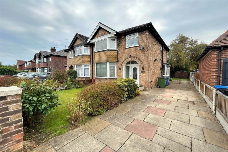 Cranmere Drive, Sale, M33