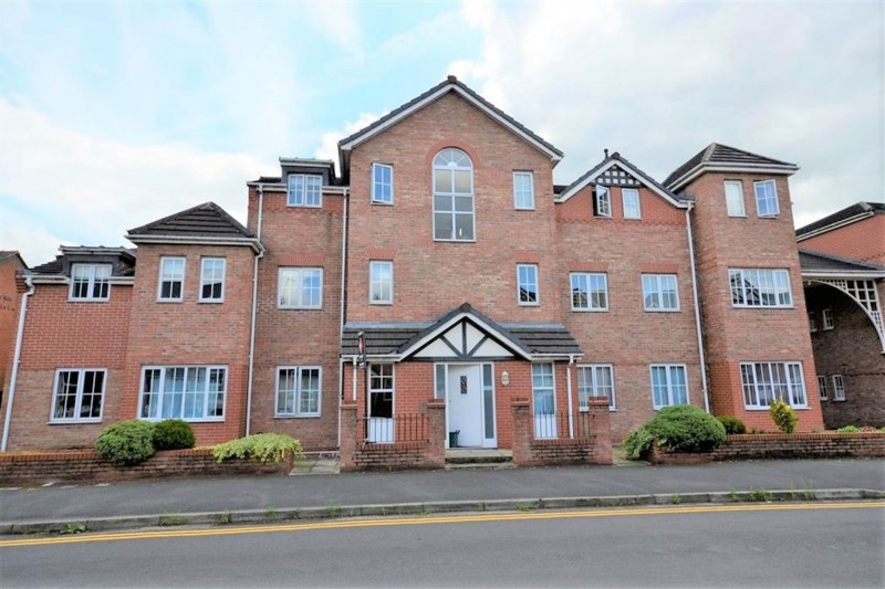 Devonshire Road, Broadheath, WA14