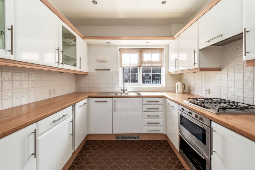 Images for Castlegate Mews, Prestbury, SK10