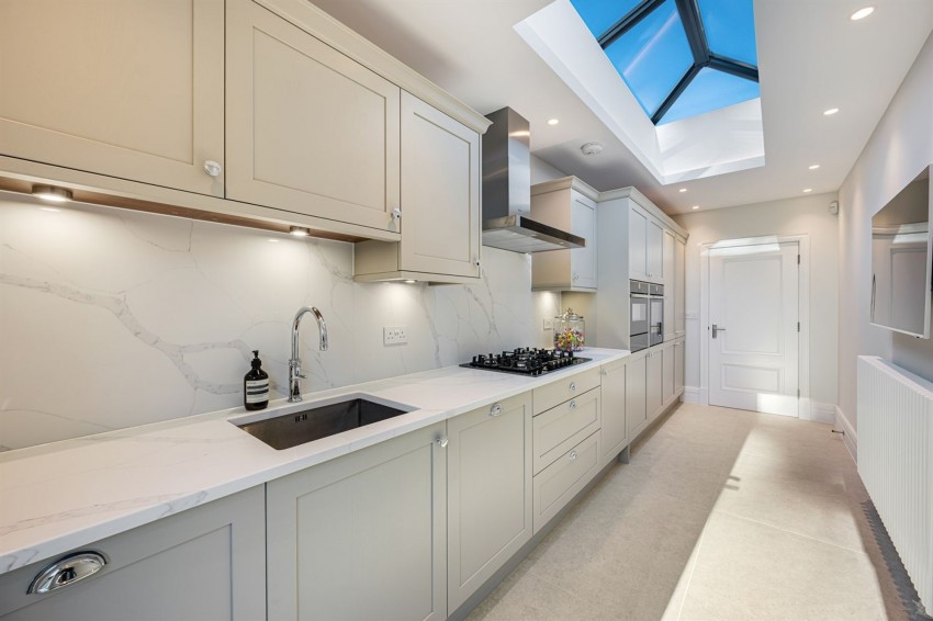 Images for 19 Bradgate Road, Altrincham, WA14