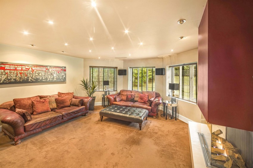 Images for Delahays Drive, Hale, WA15