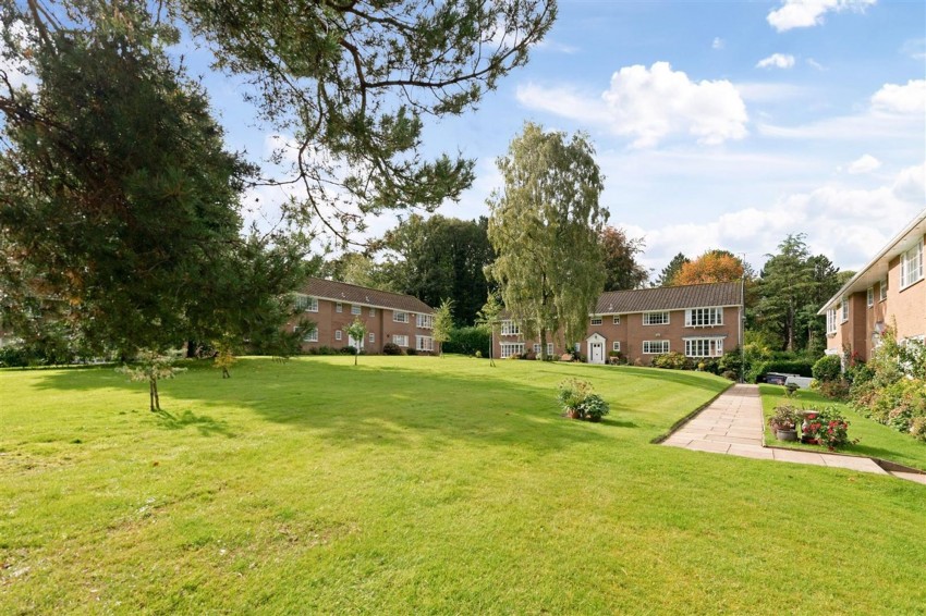 Images for Castle Hill Court, Prestbury, SK10