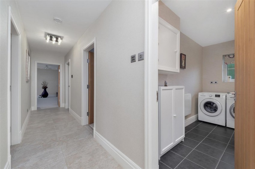 Images for Castle Hill Court, Prestbury, SK10