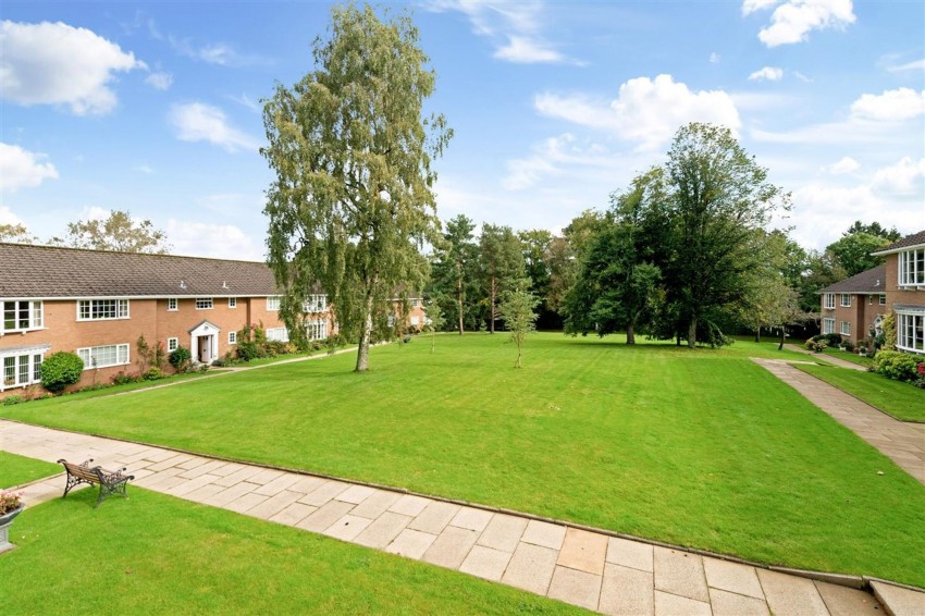 Images for Castle Hill Court, Prestbury, SK10