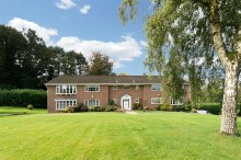 Images for Castle Hill Court, Prestbury, SK10