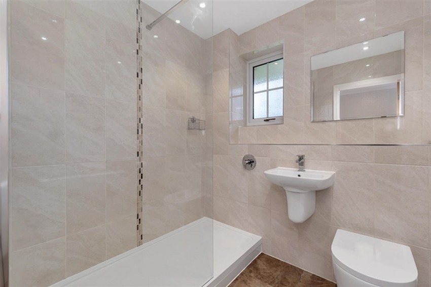 Images for Castle Hill Court, Prestbury, SK10