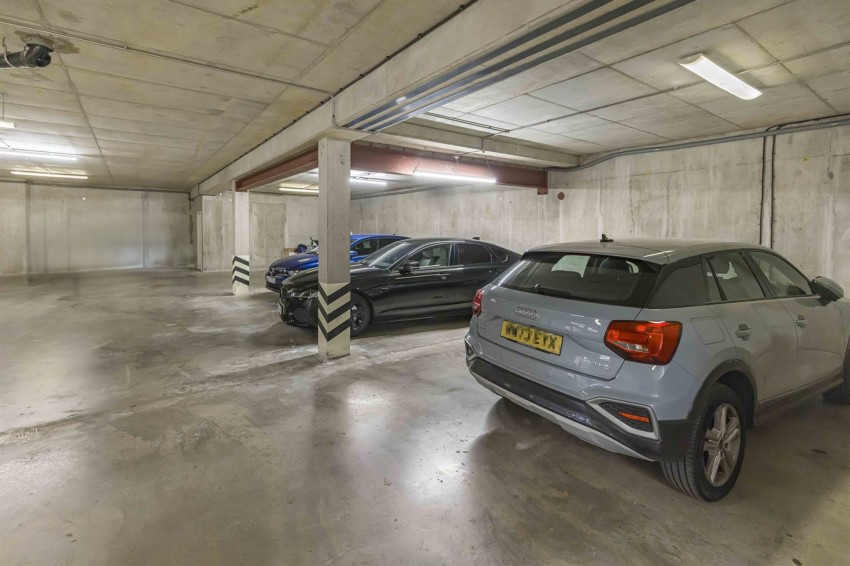 Images for Hale Road, Hale, WA15