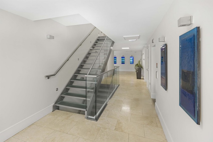 Images for Hale Road, Hale, WA15