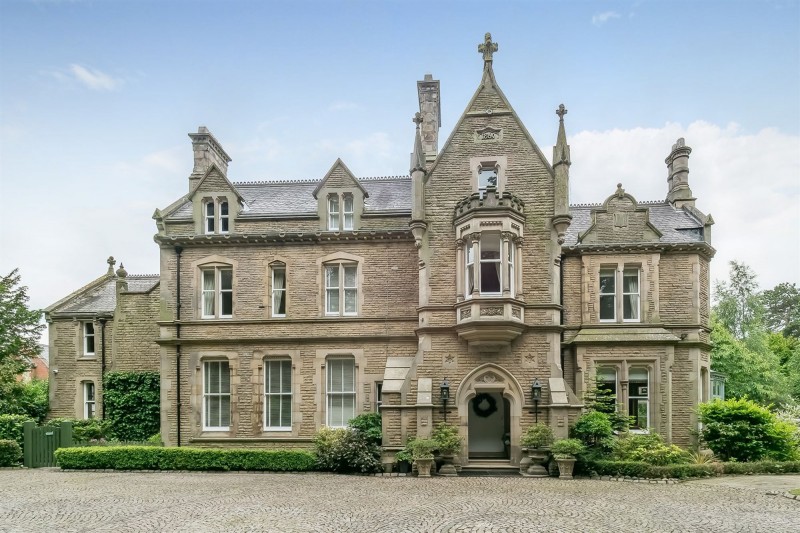 Green Walk, Bowdon, WA14