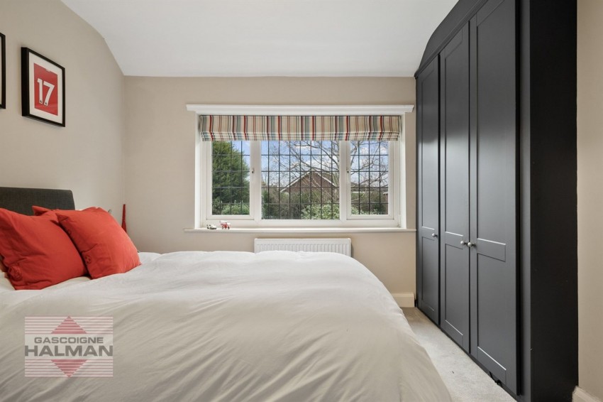 Images for Eastway, Sale, M33