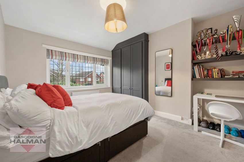 Images for Eastway, Sale, M33