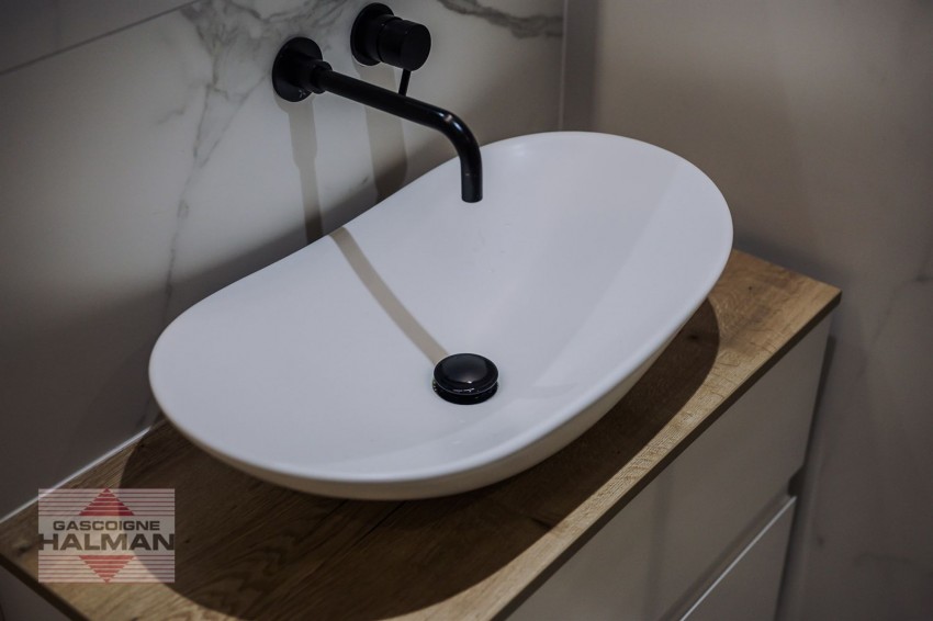 Images for Eastway, Sale, M33