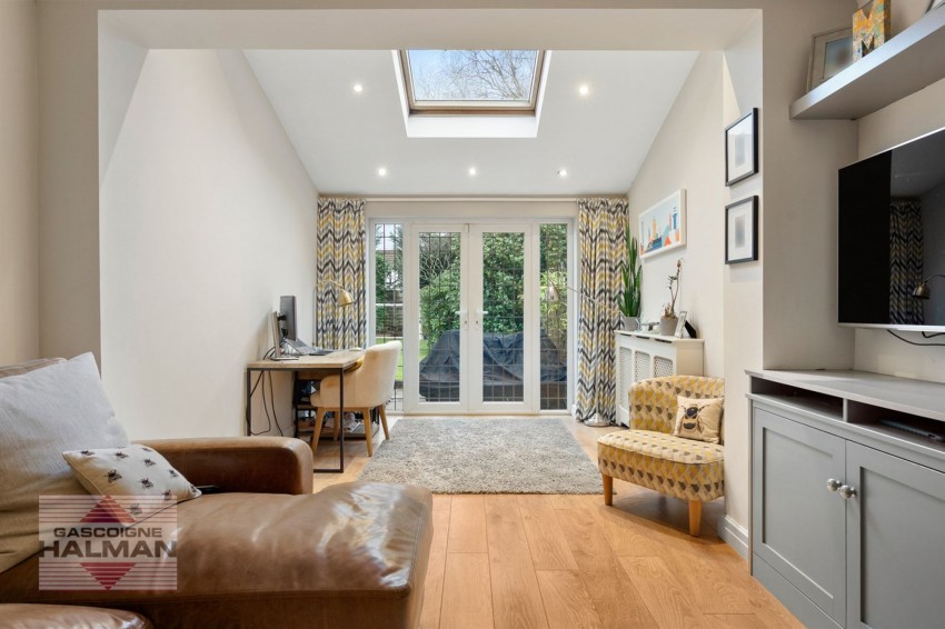 Images for Eastway, Sale, M33