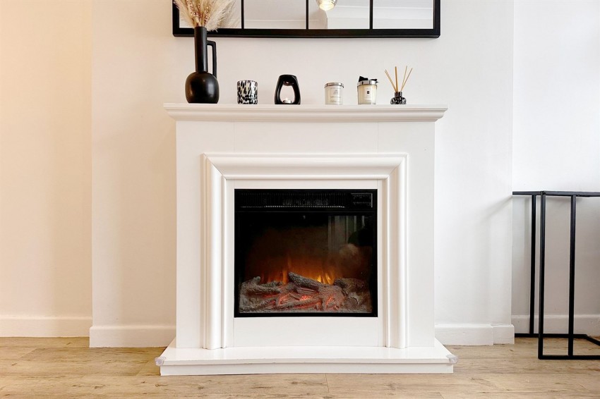 Images for Teal Avenue, Poynton, SK12