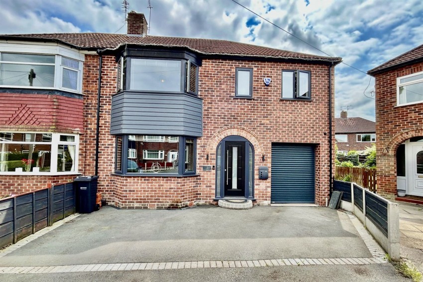 Images for Hurstvale Avenue, Heald Green, SK8