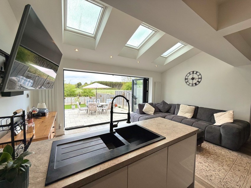 Images for Glebelands Road, Sale, M33