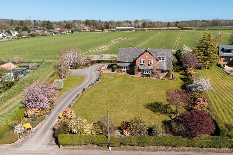 Aston Lane, Sutton Weaver, WA7