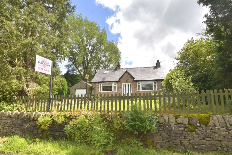 Combs Road, Chapel-En-Le-Frith, SK23