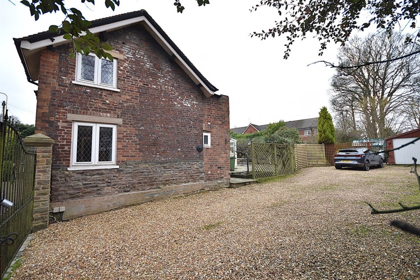 Images for Chester Road, Macclesfield, SK11