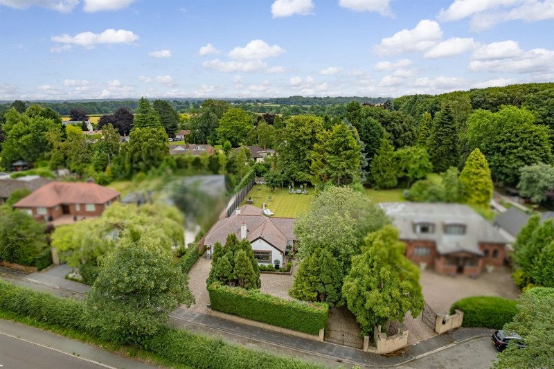 Chester Road, Mere, WA16